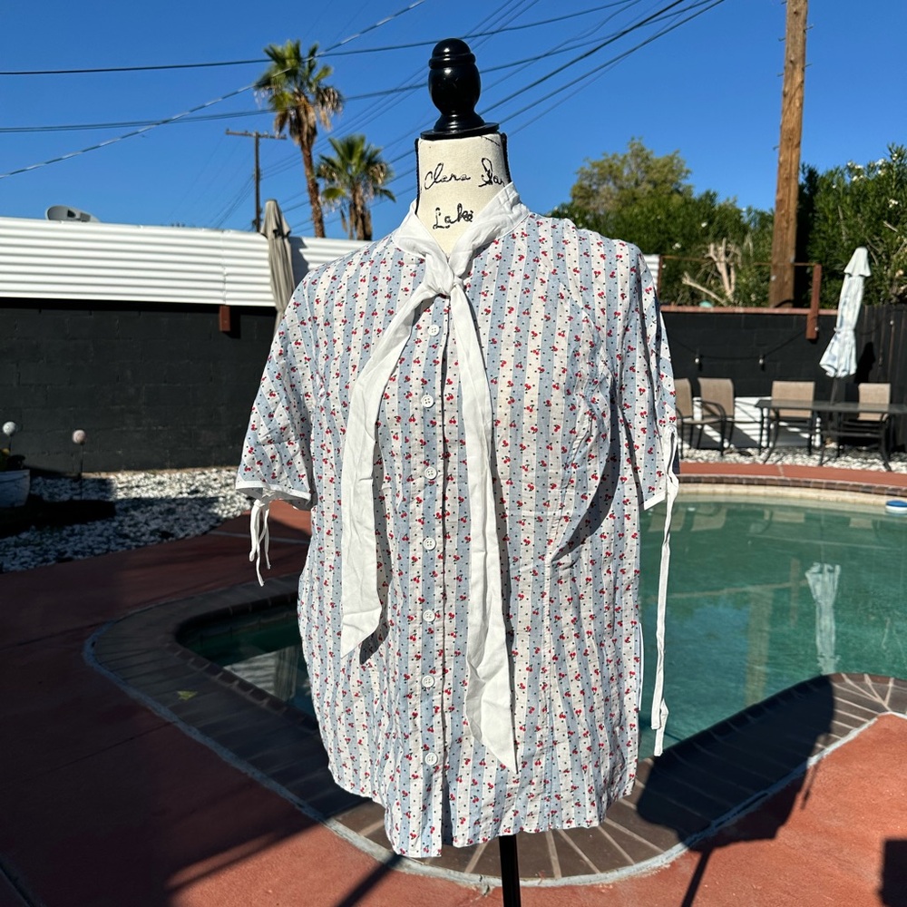 Unique Vintage White and Red Floral Button Down Shirt